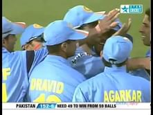 Video: Yuvraj's classic catch vs. Pakistan in 2004 Champions Trophy