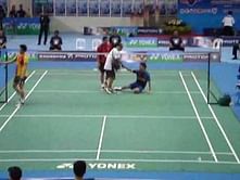 Video: Lin Dan refuses to shake hands