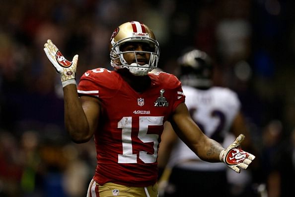 The 49ers number 15 Michael Crabtree making an amazing one-handed catch.