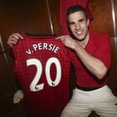 Robin Van Persie can't wait to hold the Premier League trophy