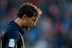 Former Dutch captain Van Bommel retires