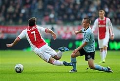 Clasie extends contract with Feyenoord