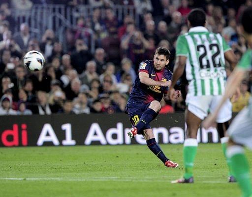 Supersub Messi edges Barcelona closer to title