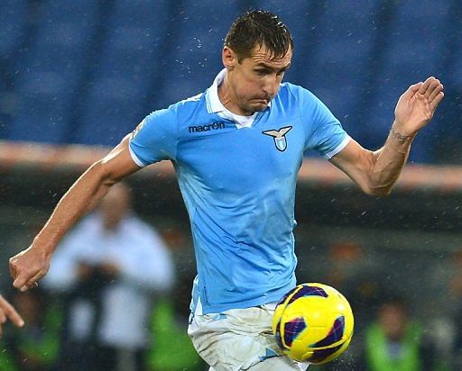 Lazio&#039;s Miroslav Klose controls the ball during a Serie A match against AS Roma on November 11, 2012