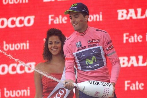 Benat Intxausti celebrates gaining the pink jersey after the seventh stage of the 96th Giro d&#039;Italia on May 10, 2013