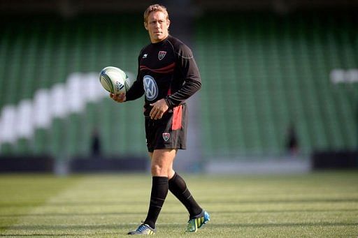 Toulon&#039;s rugby union captain Jonny Wilkinson trains at the Aviva stadium in Dublin, in Ireland on May 17, 2013