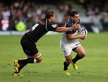 Smith, McCabe keep Lions hopes alive