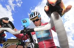 Nibali smashes rivals to tighten Giro grip