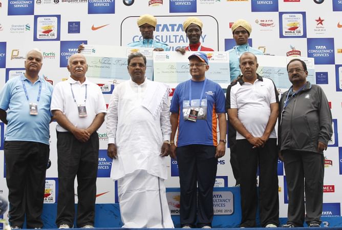 Kenyans dominate 2013 TCS World 10K