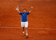 Wawrinka back in top 10
