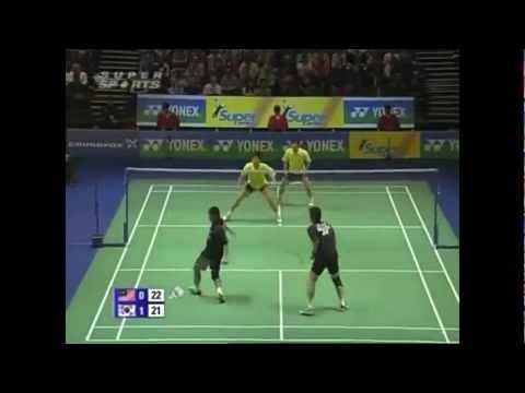 Video: Compilation of some amazing badminton skills