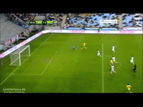 Video: Zlatan's reaction to teammate's terrible miss
