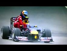 Video: Alonso gets a lift to the pits from Webber