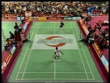 Video: Taufik Hidayat vs Lin Dan - Beautiful rally