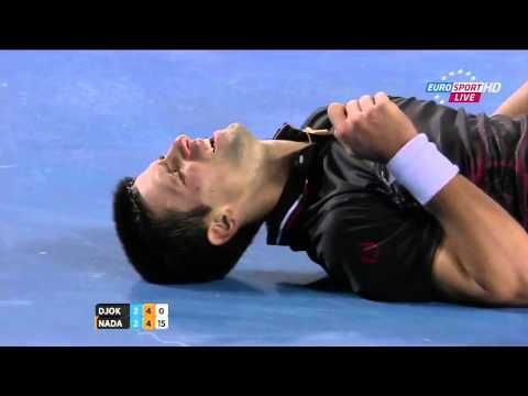 Video: Djokovic collapses after a long rally with Rafa