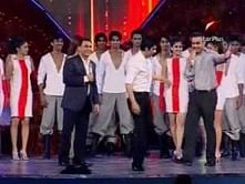 Video: Indian cricketers dancing to the tune of 'Chak De India'
