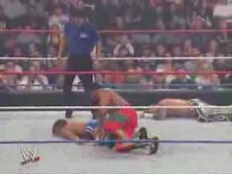 Video: Hornswoggle wins the 'Cruiserweight' championship