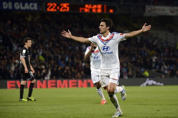 Grenier hints Gunners move, Villa given permission for Premier League transfer