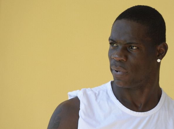 Balotelli scores late as Italy held 2-2 by Armenia