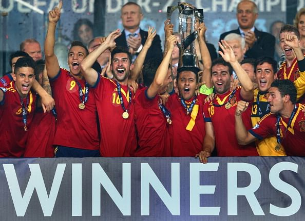 Captain Thiago Alcantara of Spain lifts the trophy after winning the UEFA European U21 Championship final match against Italy at Teddy Stadium on June 18, 2013 in Jerusalem, Israel.  (Photo by Alex Grimm/Getty Images)
