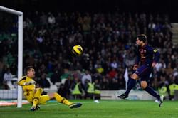 West Ham announce Adrian capture
