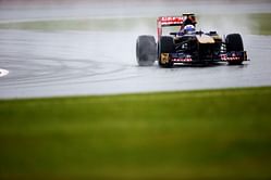 Ricciardo quickest in rain at Silverstone