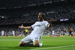 Higuain in 'advanced talks' with Arsenal