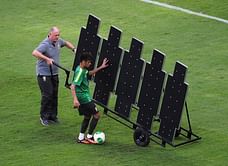 Football: Scolari tells critics to lay off Neymar