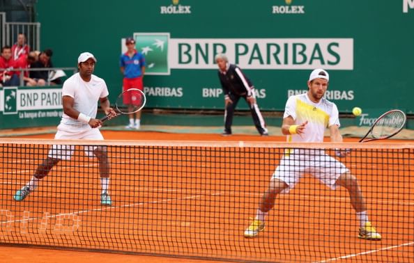 Paes-Melzer crash out of French Open doubles