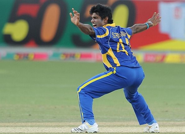Niroshan Dickwella included in Sri Lanka Test squad