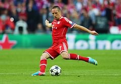 Football: Ribery and Van Buyten extend Bayern deals