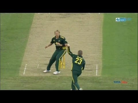 Video: Michael Clarke scares Shane Watson with a horror throw at him