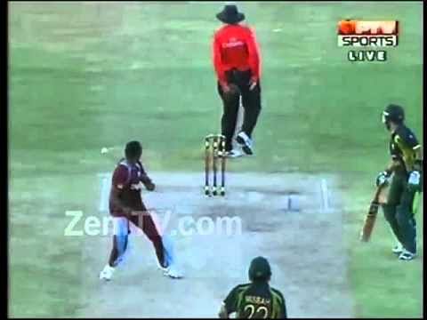 Video: Misbah ul Haq's shot hits umpire