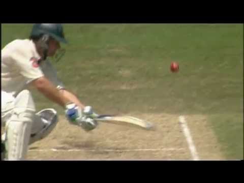 Video: Billy Bowden's Worst Decision Ever