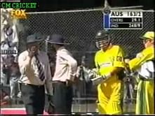 Video: Cricketer's and Umpires cannot decide which batsman is Out
