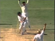 Video : Shane Warne's miracle delivery