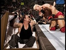 Video: The Undertaker vs Heidenreich - Casket Match