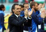 Cesare Prandelli head coach of Italy applauds at the end of the FIFA Confederations Cup Brazil 2013 3rd Place match between Uruguay and Italy at Estadio Octavio Mangabeira (Arena Fonte Nova Salvador) on June 30, 2013 in Salvador, Brazil. (Photo by Miguel Tovar/Getty Images)
