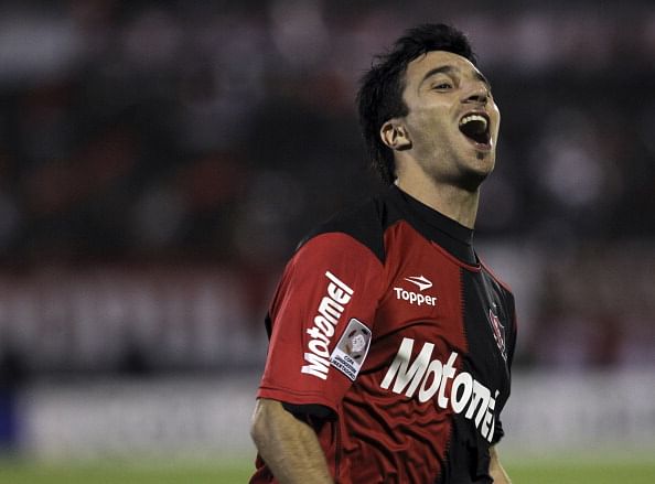 Internacional sign Argentine winger Scocco