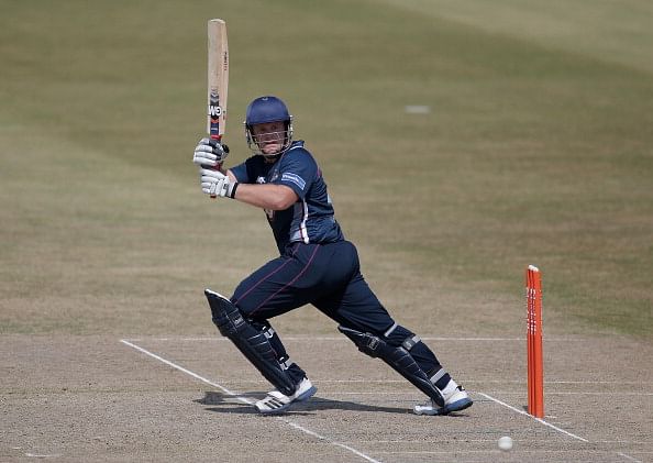 Friends Life T20: Levi's ton eliminates Gloucestershire