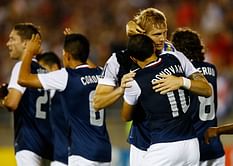 US win 3rd straight match to advance at Gold Cup