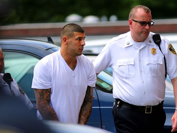 Police visit home of Patriots TE Aaron Hernandez - The San Diego  Union-Tribune