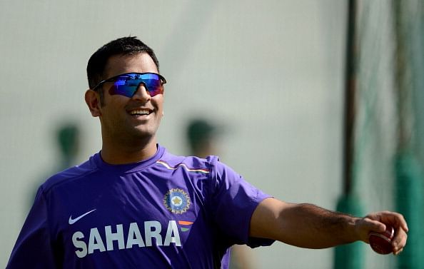 Virat to lead, Karthik in for injured Dhoni