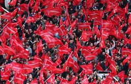Manchester United's transfer dealings woes