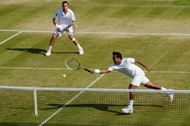 Leander Paes (R) and partner Radek Stepanek