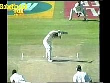 Video: Rudi Koertzen trolls Justin Langer