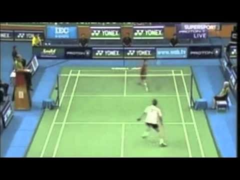 Video: Top 10 badminton shots