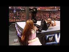 Video: Trish Stratus vs Mickie James - WrestleMania 22