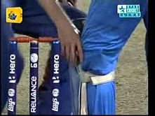 Video: Broad receives support after not walking
