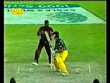 Video : Insane crowd invasion during Australia vs West Indies, 1999
